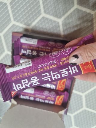 씨알푸드 건강기능식품 6년근 홍삼 함유, 바로먹는 홍삼바 30g 12개입 — 5점을 준 리뷰어가 2022년 3월 올린 사용 사진