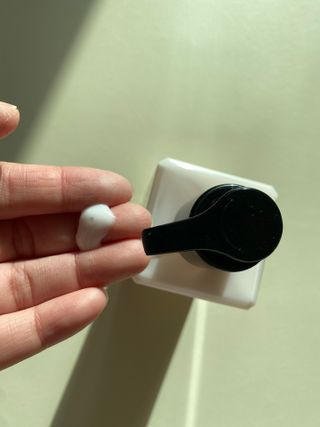 줄라이 모닝 _ JULY MORNING 줄라이모닝 하이드레이팅 퍼퓸드 바디앤핸드 에멀젼 — 4.5점을 준 리뷰어가 2022년 3월 올린 사용 사진