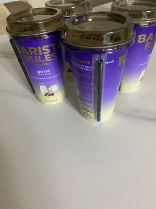 바리스타룰스 돌체 라떼 — 5점을 준 리뷰어가 2023년 4월 올린 사용 사진