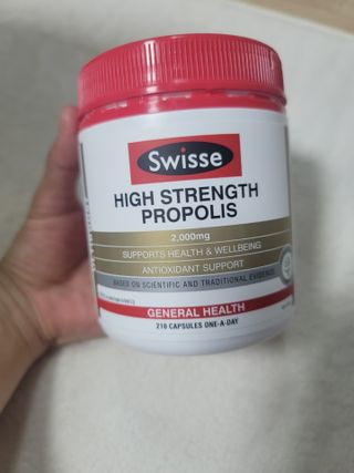 Swisse 스위스 고함량 프로폴리스 2,000mg 210정 — 5점을 준 리뷰어가 2021년 3월 올린 사용 사진