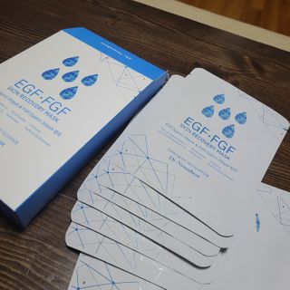 Dr.느루벗 느루벗 EGF FGF 스킨 리커버리 마스크 10장 — 5점을 준 리뷰어가 2021년 2월 올린 사용 사진
