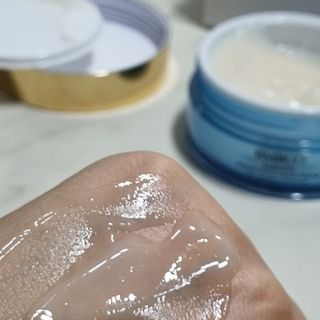 비엠비코 퀸79 노블 골드 아쿠아 크림 — 5점을 준 리뷰어가 2021년 5월 올린 사용 사진
