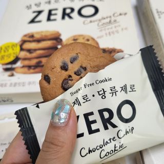 ZERO (초콜릿 칩 쿠키, 카카오 케이크, 후르츠 젤리, 아이스 콜라, 아이스 초코바) — 5점을 준 리뷰어가 2022년 6월 올린 사용 사진