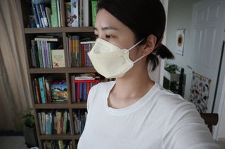 [이지아 마스크] 애니가드 더솔루션마스크, 컬러 10종 [대형/소형] — 4.5점을 준 리뷰어가 2021년 3월 올린 사용 사진