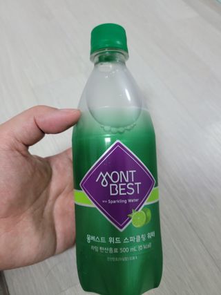 몽베스트 Montbest with Sparkling water Lime20병 — 5점을 준 리뷰어가 2022년 6월 올린 사용 사진