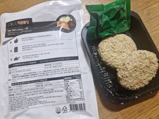 프레시지 *구매평/[쵸이닷직원食당]트러플금카츠_360G — 5점을 준 리뷰어가 2025년 9월 올린 사용 사진