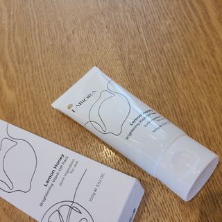 라비오라 레몬 허니 브라이트닝 워시오프 팩 100g — 4점을 준 리뷰어가 2022년 7월 올린 사용 사진