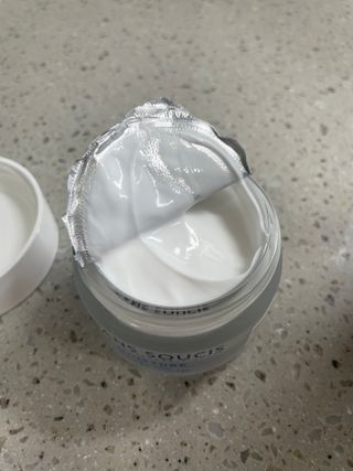산수시 아쿠아 베네핏 24h 수부지 물광 속건조 수분크림 50ml — 5점을 준 리뷰어가 2021년 7월 올린 사용 사진