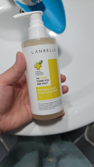 랑벨 내츄럴 딥 포어 클렌저 210ml (저자극 약산성 천연 클렌징 젤) — 5점을 준 리뷰어가 2022년 3월 올린 사용 사진