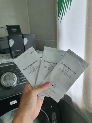 [이즈라이프코스메틱] 퍼퓸 드라이어 시트 히노끼향  or 블랑향 2중 택1 30매 — 5점을 준 리뷰어가 2021년 8월 올린 사용 사진
