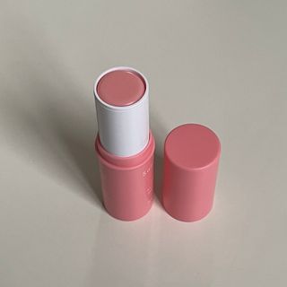 스킨큐어 산다화 카멜리아 안티 링클 멀티밤 — 3.5점을 준 리뷰어가 2023년 11월 올린 사용 사진