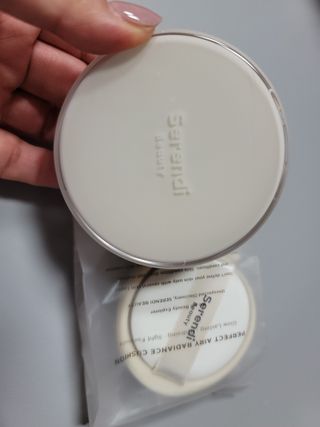 세렌디뷰티 퍼펙트 에어리 래디언스 쿠션 — 5점을 준 리뷰어가 2022년 2월 올린 사용 사진