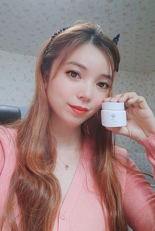 AYU25[아유트웬티파이브]다마스크로즈워터 베이스 천연 수분 촉촉 크림 — 5점을 준 리뷰어가 2021년 3월 올린 사용 사진