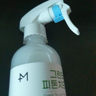 [엠메이데이] 그린티 피톤치드 감쪽같이 500ml + 손소독액 50ml — 5점을 준 리뷰어가 2021년 12월 올린 사용 사진