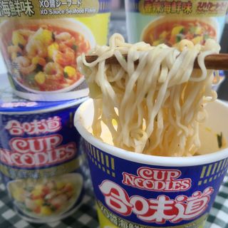 NISSIN 닛신 컵누들  4종 - 씨푸드오리지날, 씨푸드 스파이시, 씨푸드 커리, 씨푸드 XO소스 — 5점을 준 리뷰어가 2022년 3월 올린 사용 사진