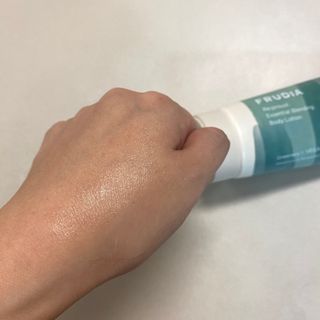 [후르디아] 올리브영 저자극 비건바디로션 — 5점을 준 리뷰어가 2023년 9월 올린 사용 사진