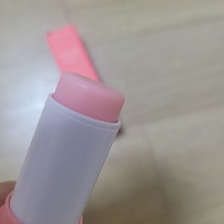 스킨큐어 산다화 카멜리아 안티 링클 멀티밤 — 5점을 준 리뷰어가 2022년 12월 올린 사용 사진