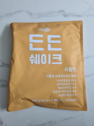 [덜다] 든든 식물성 단백질 쉐이크 40g X 7입 (곡물/딸기) — 5점을 준 리뷰어가 2023년 8월 올린 사용 사진