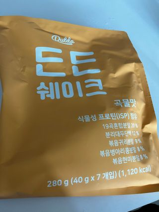 [덜다] 든든 식물성 단백질 쉐이크 40g X 7입 (곡물/딸기) — 5점을 준 리뷰어가 2023년 8월 올린 사용 사진
