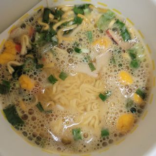NISSIN 닛신 컵누들  4종 - 씨푸드오리지날, 씨푸드 스파이시, 씨푸드 커리, 씨푸드 XO소스 — 5점을 준 리뷰어가 2022년 5월 올린 사용 사진