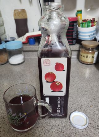 [바이윙클] 페르시아 유기농 석류 착즙주스 750ml 2병 + 선물박스 세트 — 4점을 준 리뷰어가 2022년 3월 올린 사용 사진