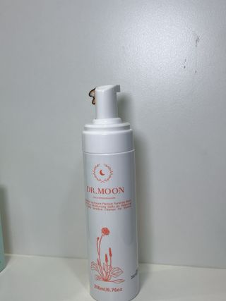 MF프리 [닥터문] 유산균 락토케어 질경초 여성청결제 200ml (폼타입) — 4.5점을 준 리뷰어가 2024년 8월 올린 사용 사진