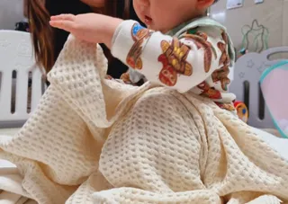 [쿠쿠드림] 완벽 항균 아기 애착이불 — 5점을 준 리뷰어가 2022년 12월 올린 사용 사진