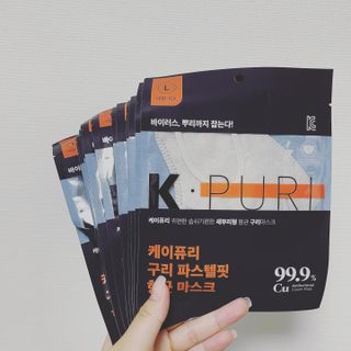 [케이퓨리] 케이퓨리 항균 구리마스크 15매 (대형/중형/키즈) — 5점을 준 리뷰어가 2023년 1월 올린 사용 사진
