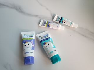닥터데디스 안심불소 튼튼치약(청포도, 민트 중 택 1) 60g + 여행용 미니 치약 15g — 5점을 준 리뷰어가 2022년 8월 올린 사용 사진