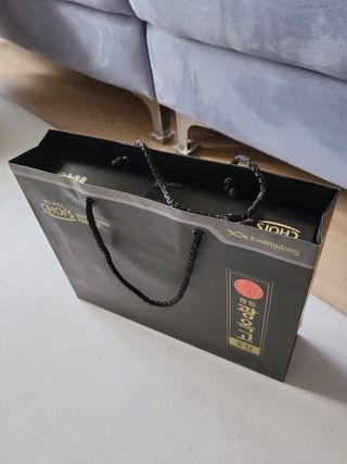 [광동제약] 광동 광옥고 홍삼 본 30포+쇼핑백 증정 — 5점을 준 리뷰어가 2021년 12월 올린 사용 사진