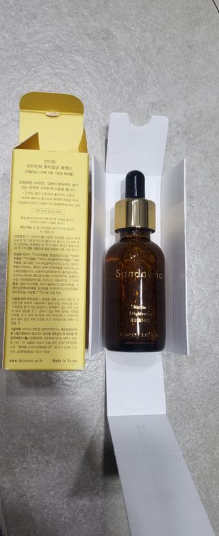 스킨큐어 산다화 비타민c 화이트닝 에센스 30ml — 5점을 준 리뷰어가 2024년 1월 올린 사용 사진