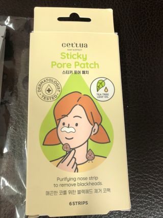세뚜아(Cettua) 세뚜아 스티키 포어 패치 Cettua Sticky Pore Patch — 5점을 준 리뷰어가 2023년 8월 올린 사용 사진