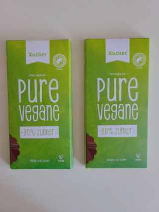 당류2g 자일리톨로 단맛을낸 슈카 퓨어비건 무설탕초콜릿 Xucker vegan 2개입 — 5점을 준 리뷰어가 2021년 4월 올린 사용 사진