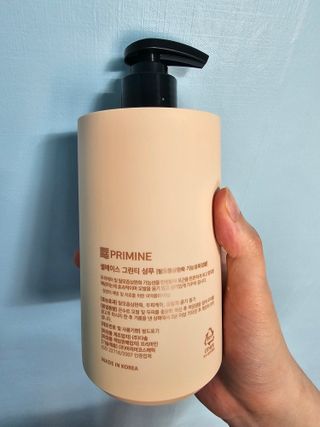 프리마인 더이상 뻣뻣하고 효과없는 탈모샴푸는 NO. 근본부터 케어하는 셀베이스 그린티샴푸(500ml) — 5점을 준 리뷰어가 2023년 5월 올린 사용 사진