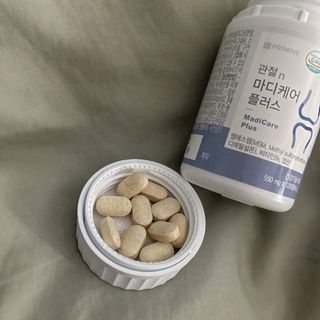 프리마인 평생 써야하는 관절의 건강을 위한 완벽설계 솔루션 관절n마디케어 플러스 120정 — 3.5점을 준 리뷰어가 2021년 11월 올린 사용 사진