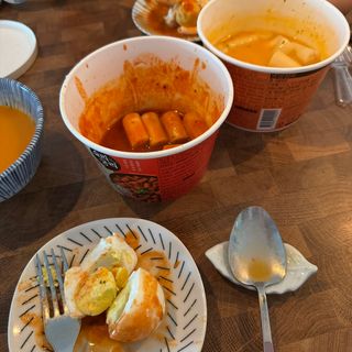 프리 [요리궁리] 타입 B (매콤,치즈,매콤까르보) 꽃떡볶이 6개입 세트 — 5점을 준 리뷰어가 2024년 12월 올린 사용 사진