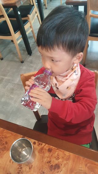 몽베스트 [MONTBEST] 330mL 20병 — 4.5점을 준 리뷰어가 2021년 10월 올린 사용 사진