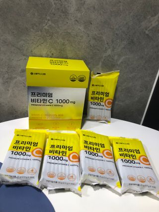 서울약사신협 프리미엄 비타민C 1,000mg_2.5g x 50포 — 5점을 준 리뷰어가 2021년 9월 올린 사용 사진