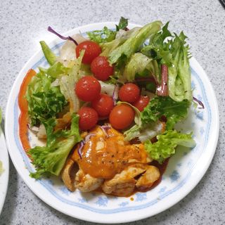굽네몰 [굽네] 소스가 맛있는 닭가슴살 슬라이스 4종 — 5점을 준 리뷰어가 2021년 11월 올린 사용 사진