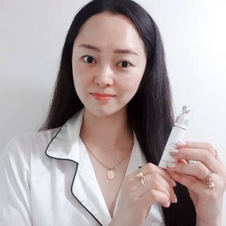 산수시 일루미네이팅 펄 영양 다크서클 스틱 아이 크림 케어 15ml — 5점을 준 리뷰어가 2021년 6월 올린 사용 사진