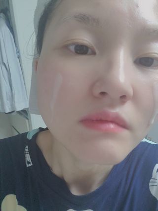 허블룸 콤부차 플랜트바이옴 비건 세럼 & 베지비타민앰플 — 5점을 준 리뷰어가 2021년 3월 올린 사용 사진