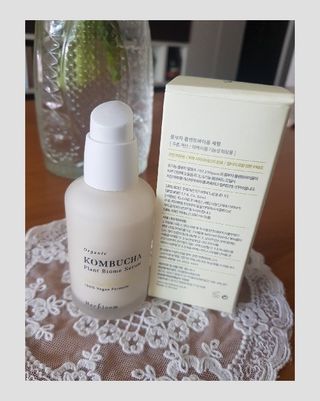 허블룸 콤부차 플랜트바이옴 비건 세럼 & 베지비타민앰플 — 5점을 준 리뷰어가 2021년 3월 올린 사용 사진