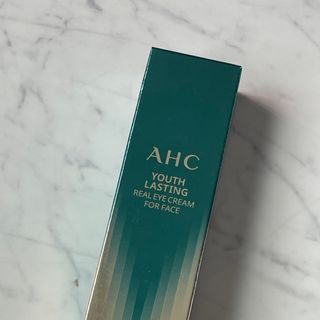 [NEW 탄력유턴 아이크림] AHC 유스 래스팅 리얼 아이크림 포 페이스 — 5점을 준 리뷰어가 2021년 3월 올린 사용 사진