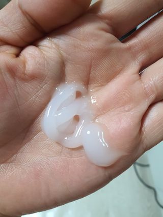 라로지크 X3 리페어 퍼퓸 헤어팩 150mℓ — 3점을 준 리뷰어가 2022년 1월 올린 사용 사진