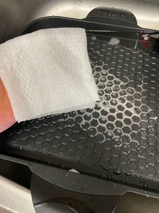 부직포나라 중금속유해물질ZERO 뜯어쓰는 주방 일회용수세미 60매 2매 — 4점을 준 리뷰어가 2022년 10월 올린 사용 사진