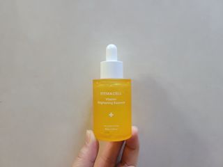 체르엠 스템앤셀 비타민 브라이트닝 에센스 30ml 1개 — 4점을 준 리뷰어가 2021년 11월 올린 사용 사진