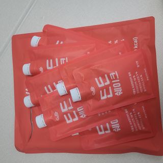 [덜다] 든든 식물성 단백질 쉐이크 40g X 7입 (곡물/딸기) — 4점을 준 리뷰어가 2023년 8월 올린 사용 사진