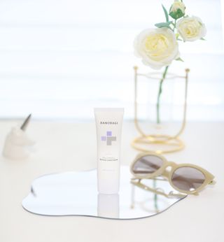 바노바기 코스메틱 바노바기 밀크씨슬 리페어 시카 선스크린 플러스 50ml — 5점을 준 리뷰어가 2023년 1월 올린 사용 사진
