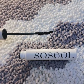 더소설 소설 블랙아이래쉬 세럼 10g(SOSEOL BLACK EYELASH SERUM 10g) — 5점을 준 리뷰어가 2023년 6월 올린 사용 사진