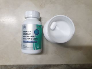 서울약사신협 네이처픽_칼슘마그네슘비타민D_1,305mg x 120캡슐 — 5점을 준 리뷰어가 2021년 8월 올린 사용 사진